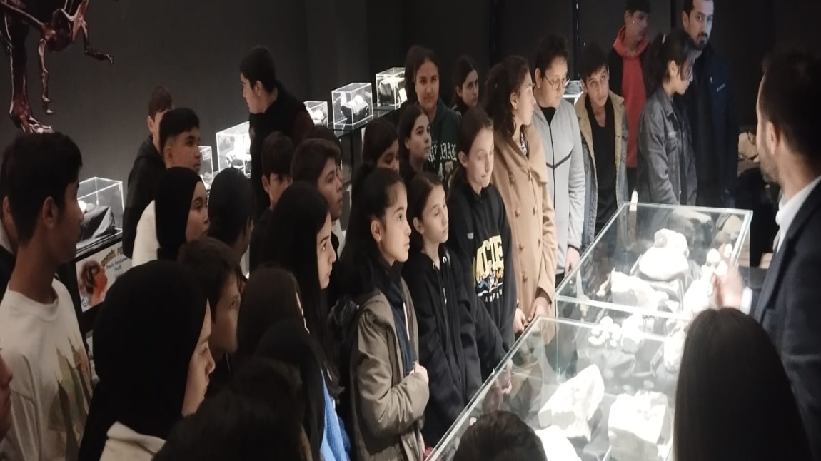Öğrencilerimizden Fosil Müzesine Ziyaret